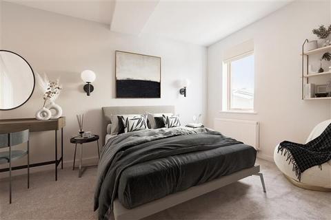 5 Woodrow, London, SE18 5DG