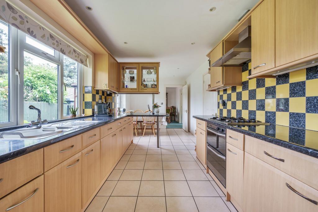 Kitchen 11