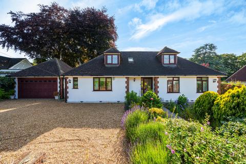 4 bedroom detached house for sale, Groveside, Great Bookham, KT23