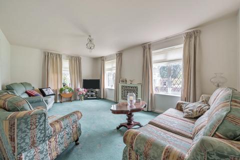 4 bedroom detached house for sale, Groveside, Great Bookham, KT23