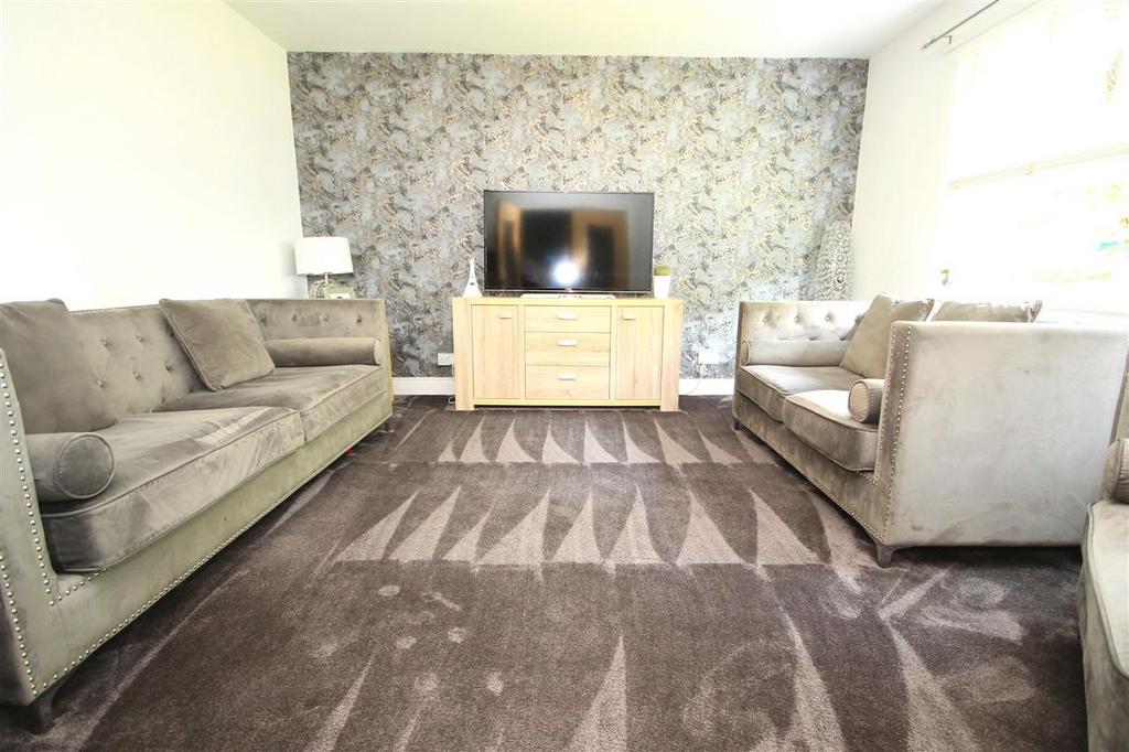 Ardgour Parade, Carfin, Motherwell 2 bed terraced house for sale £98,500