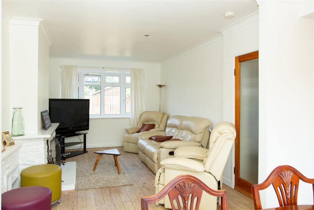 Pine Grove, Rugby, CV21 4BL 3 bed semidetached house for sale £319,995