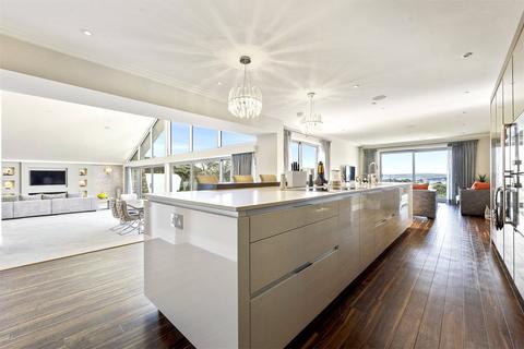 4 bedroom penthouse for sale, Haig Avenue, Canford Cliffs, Poole, Dorset, BH13