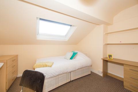 1 bedroom in a house share to rent, 85 Headingley Mount, Headingley, Headingley, Leeds, LS6 3EW