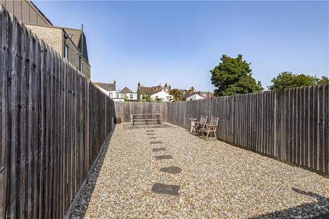 11 Birchanger Road, London, SE25 5BA