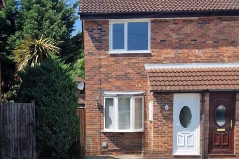 2 bedroom semi-detached house to rent, Ennerdale Close, Winsford