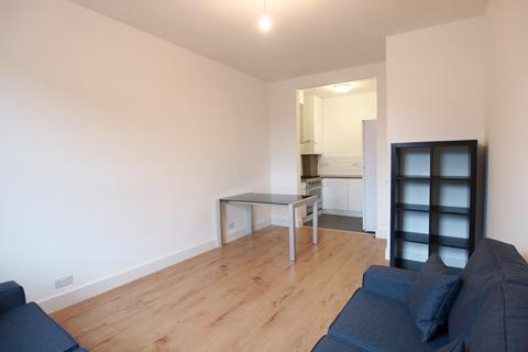 5 bedroom flat to rent, Hornsey Road, Islington, N19