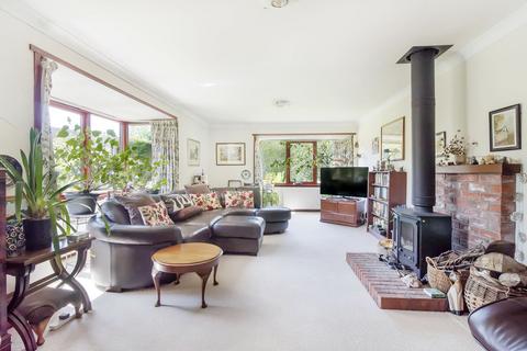 Dunderave Tullibardine Crescent, Auchterarder, PH3 1LY