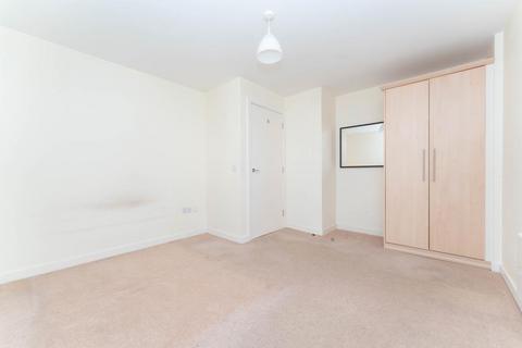 1 bedroom flat for sale, Osiers Road, SW18
