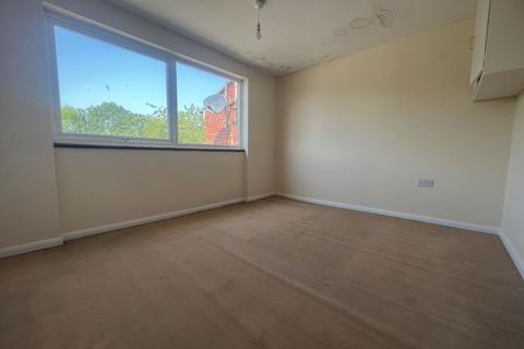 12a Hillbrow, Reading, RG2 8JD