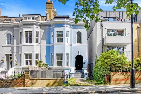 3b Downs Road, London, E5 8QJ