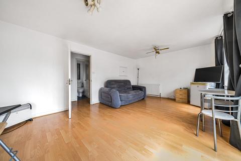2a Albany Mews, London, SE5 0DQ