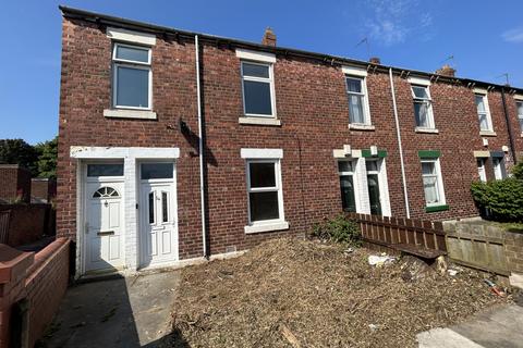 2 bedroom flat to rent, Derby Street, Jarrow