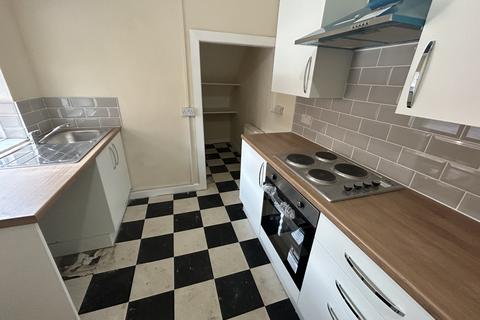 2 bedroom flat to rent, Derby Street, Jarrow