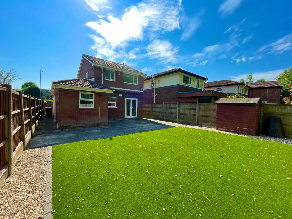 Beaumont Chase, Bolton, Lancashire, BL3 4XH 3 bed detached house for