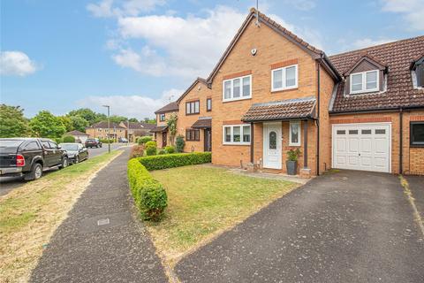 4 bedroom link detached house for sale, Stirling Way, Welwyn Garden City, Hertfordshire