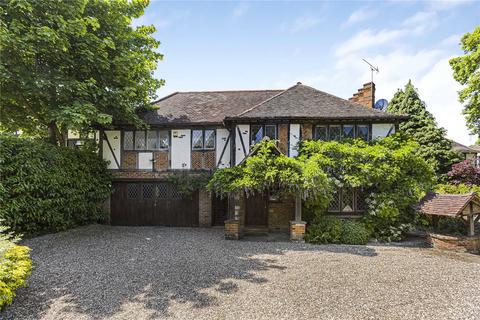 4 bedroom detached house for sale, Kentish Lane, Brookmans Park, Hertfordshire, AL9