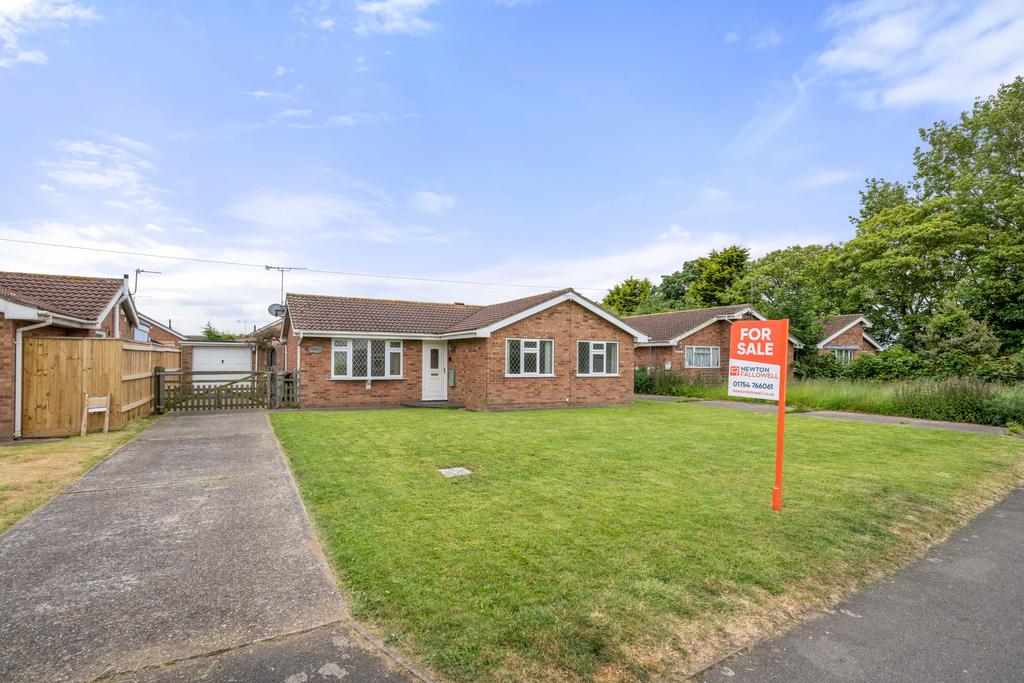 Seaholme Road, Mablethorpe LN12 3 bed detached bungalow for sale £248,000