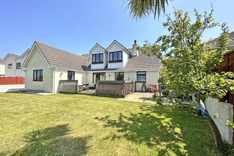 5 bedroom detached house for sale, Le Val, Alderney GY9