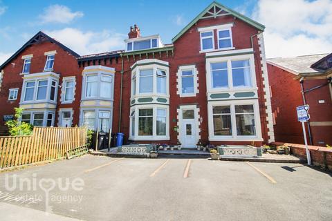 2 bedroom apartment for sale, St. Thomas Road,  Lytham St. Annes, FY8