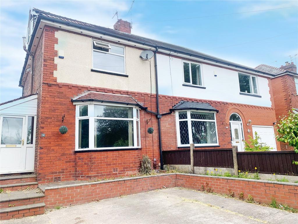 Springfield Road, Middleton, Manchester, M24 2 bed semidetached house