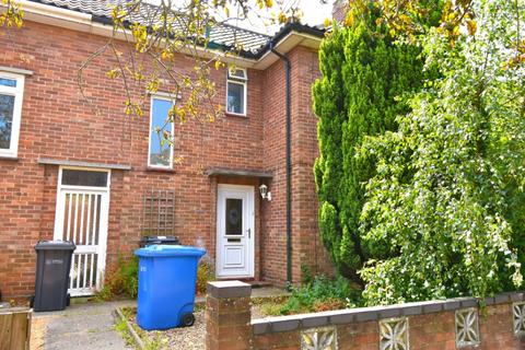 4 bedroom semi-detached house to rent, Sotherton Road, Eaton, NR4