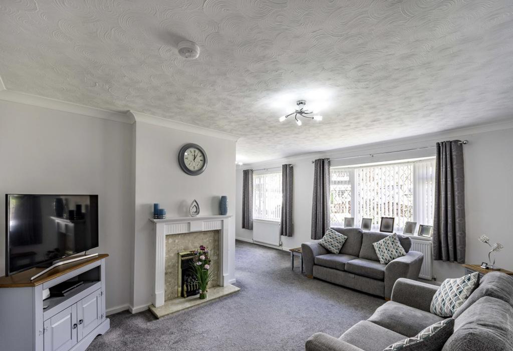 Sawston Close, Doncaster, South Yorkshire 3 bed detached bungalow for