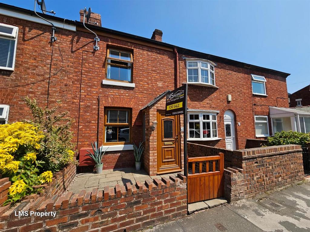 Dingle Lane, Winsford 2 bed terraced house for sale £145,000