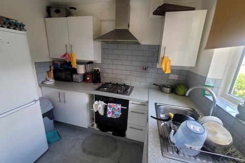 7 The Heath, London, W7 3UB