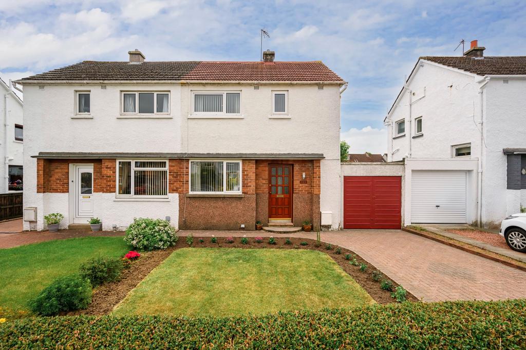 111 Wester Broom Drive, EDINBURGH... 2 bed semidetached house £250,000