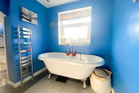 18 Appleton Road, Stockport, SK4 5NA