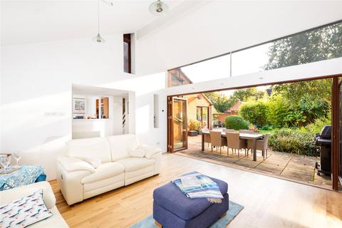 7 Kindleton, Great Linford, Milton Keynes, MK14 5EA