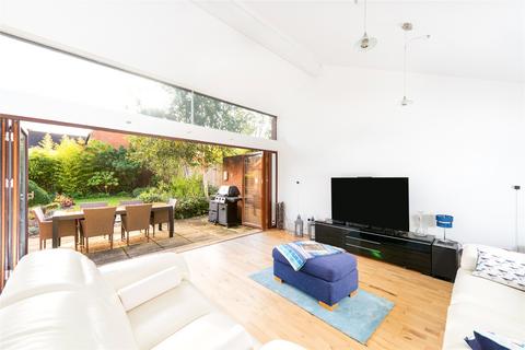 7 Kindleton, Great Linford, Milton Keynes, MK14 5EA