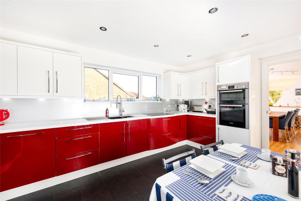 Kitchen/Breakfast