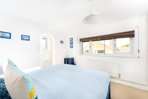 7 Kindleton, Great Linford, Milton Keynes, MK14 5EA