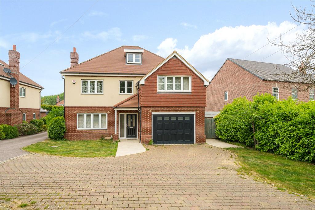 Bromham Road, Biddenham, Bedfordshire, MK40 6 bed detached house for