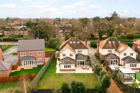 6 Bromham Road, Biddenham, Bedford, MK40 4AF