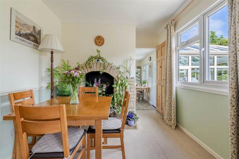 13 Easton Square, Sherston, Malmesbury, SN16 0LX