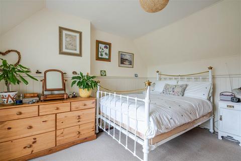 13 Easton Square, Sherston, Malmesbury, SN16 0LX