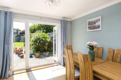 76 New Causeway, Reigate, RH2 7PG
