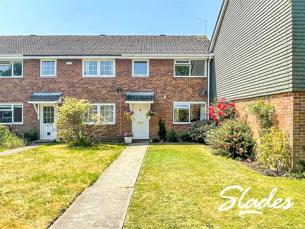 Colbourne Close, Bransgore, Christchurch, Dorset, BH23 3 bed terraced