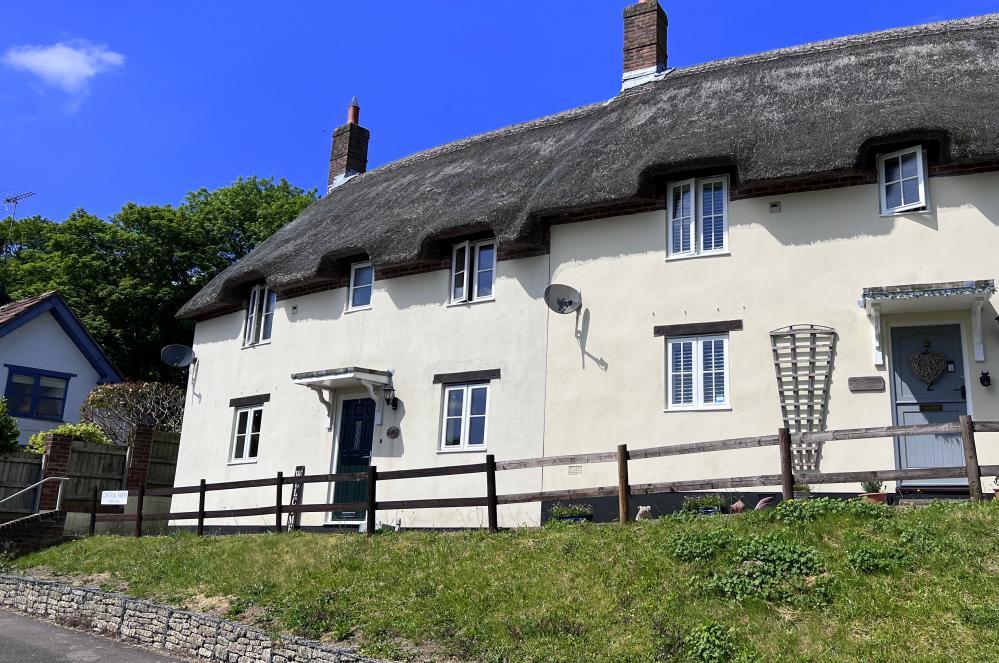 Tolpuddle, Dorchester, DT2 7EW 3 bed cottage £400,000