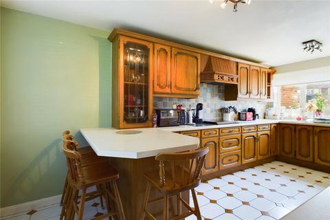 15 The Crescent, Theale, Reading, RG7 5DT