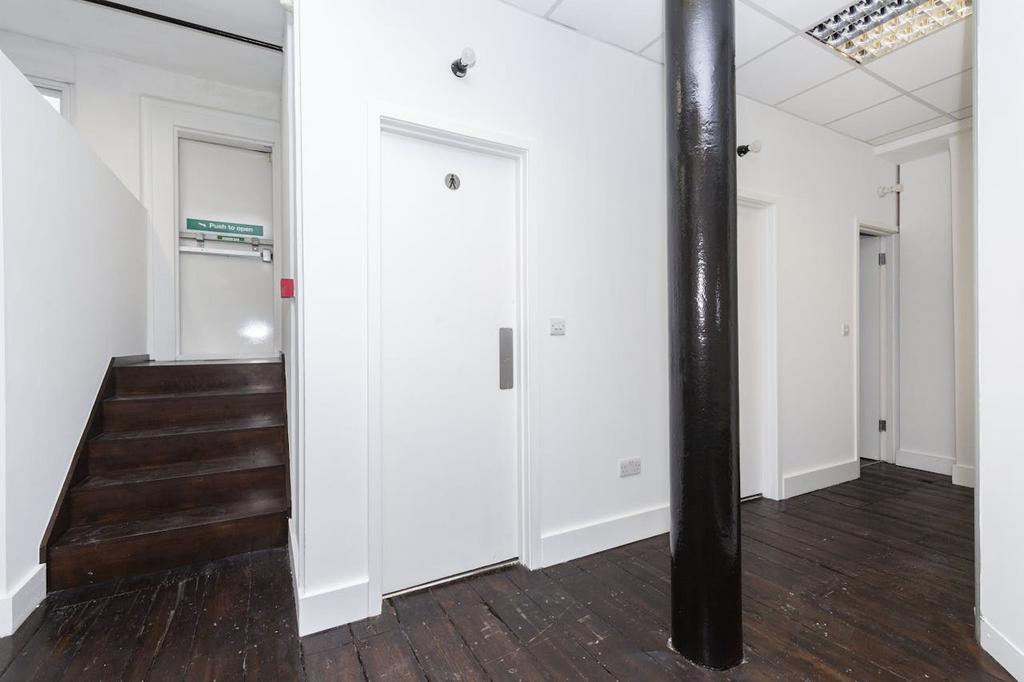 148  150 Cirtain Road 16.jpg