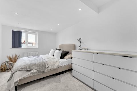 2 bedroom flat to rent, Wilmslow Road, Manchester, Greater Manchester, M20