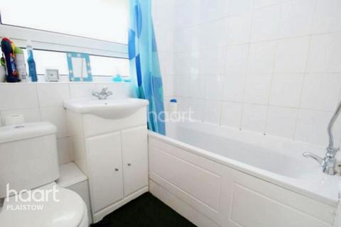 3 bedroom maisonette for sale, Constance Street Royal Docks, London