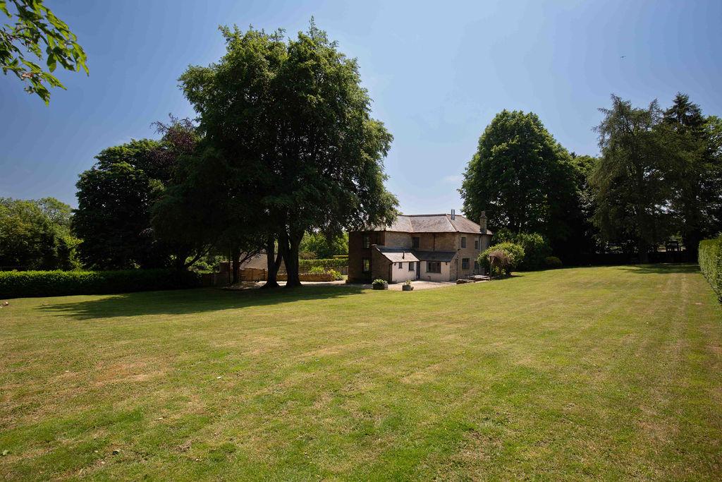 Cheltenham Road, Bagendon GL7 5 bed detached house for sale £1,350,000