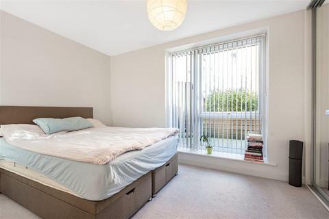 1 bedroom apartment to rent, Skylark House, Drake Way, Reading, RG2