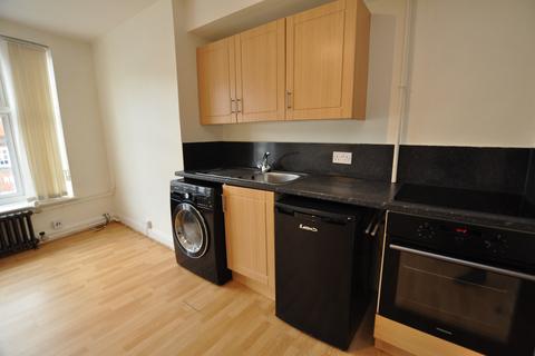 Studio to rent, Eastgate House, 223 High Street, Guildford, Surrey, GU1