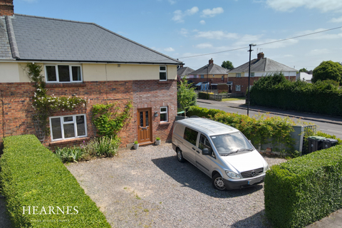 19 Barnes Crescent, Wimborne, BH21 2AY